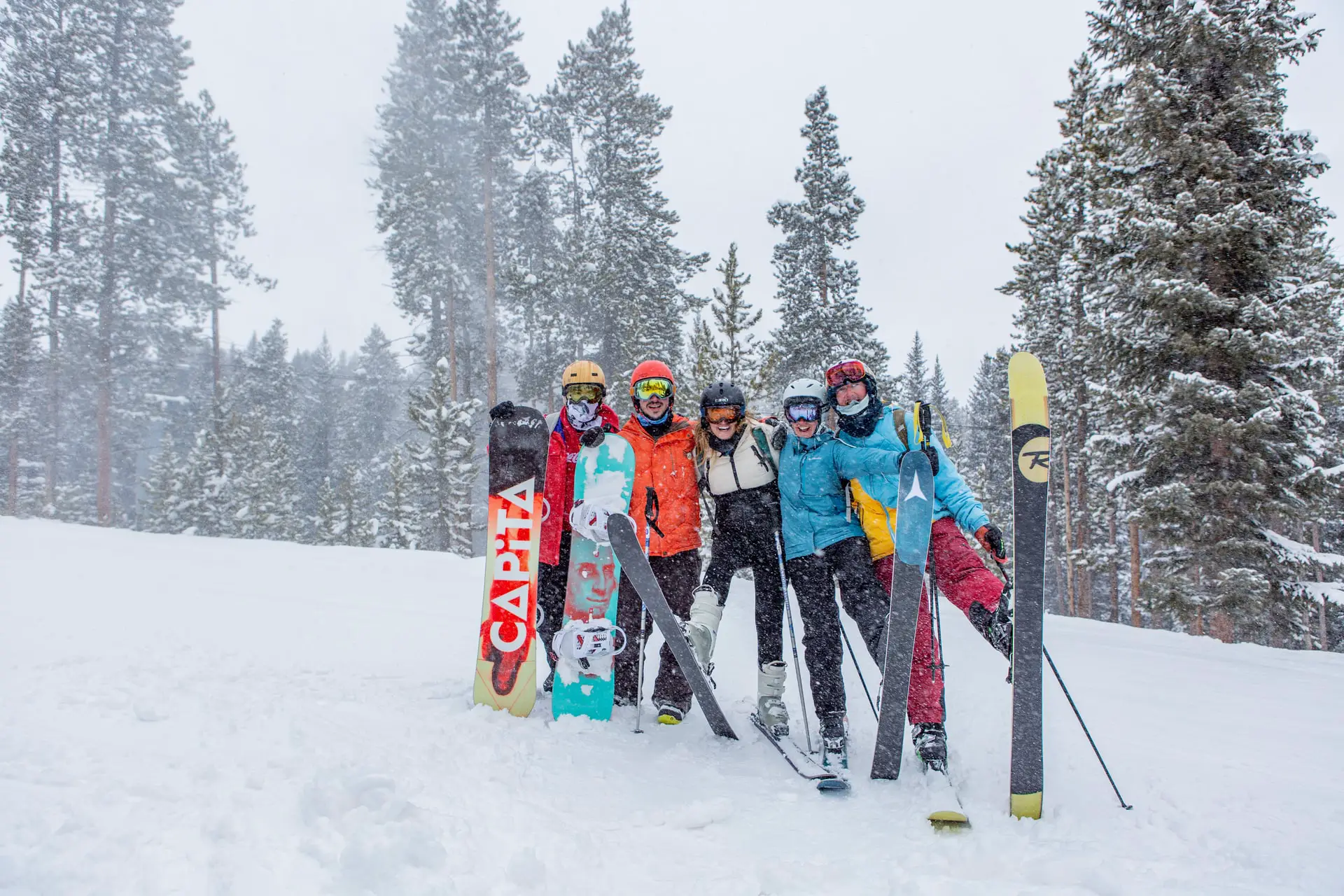 Skifahren und Snowboarden verbrennen viele Kalorien